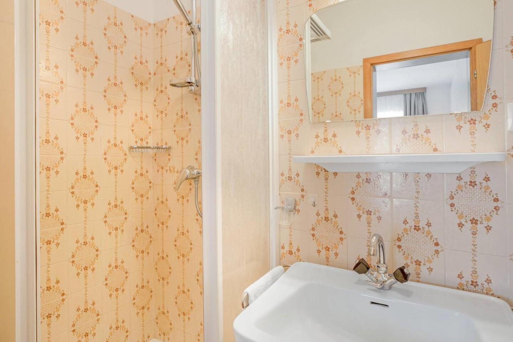 Olang Residence Kruma المظهر الخارجي الصورة